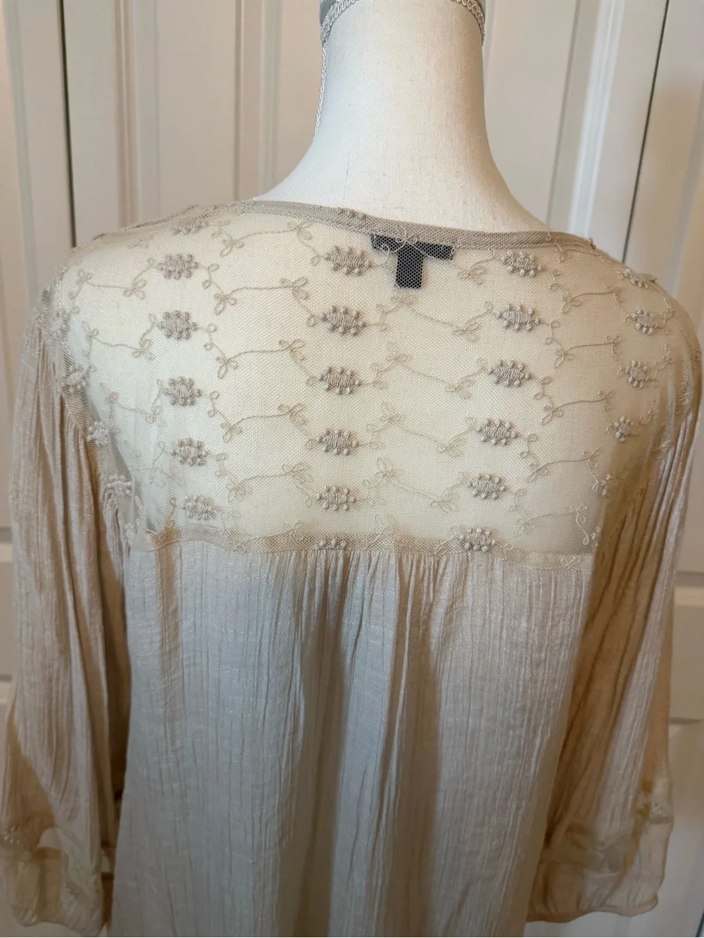 Hannah Crochet Yoke Boho Blouse Size
Large VGUC - Picture 12 of 16
